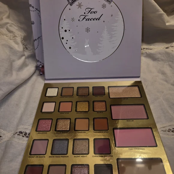 🐰Too Faced "Enchanted Forest" Makeup Palette🐰 - Picture 5 of 5